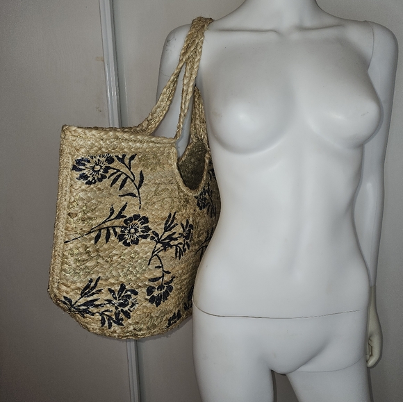 NEW Floral Woven Tote Bag - Natural, Blue And Gold Made In India - Picture 3 of 8